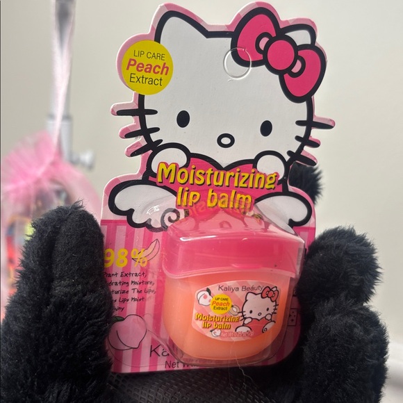 🔥HELLO KITTY LIP-CARE: LIPGLOSS, LIP BALM BUNDLE - Picture 4 of 12